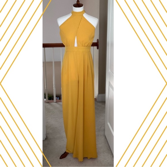 Boutique Chic 💛 Halter Jumpsuit - Picture 6 of 16